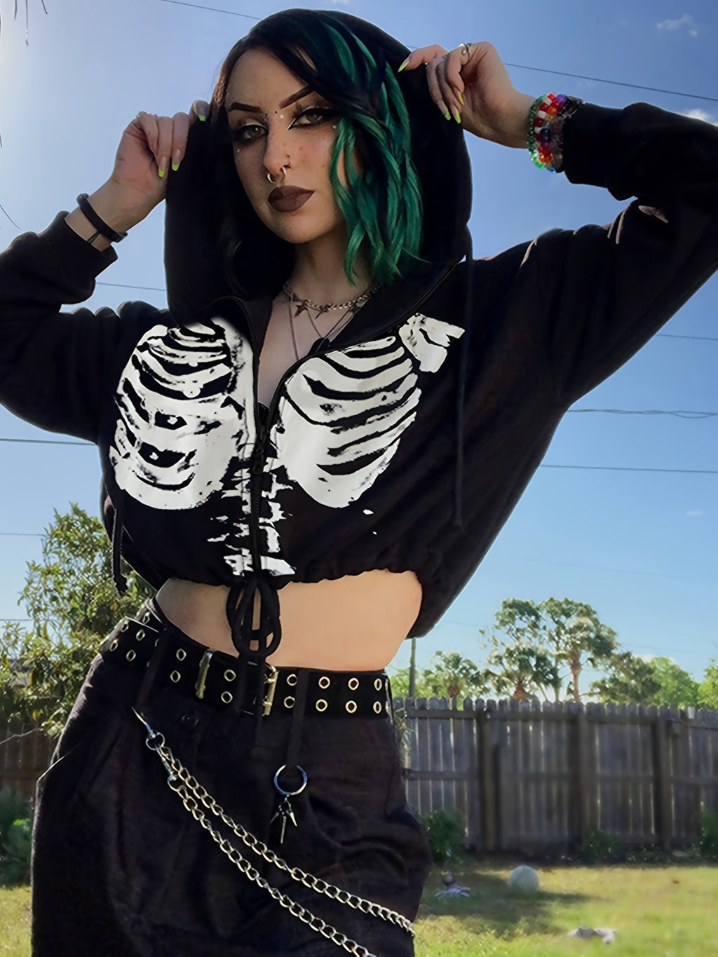 Women's Fashion Gothic Skull Print Casual Drawstring Short Hoodie Long Sleeve Top