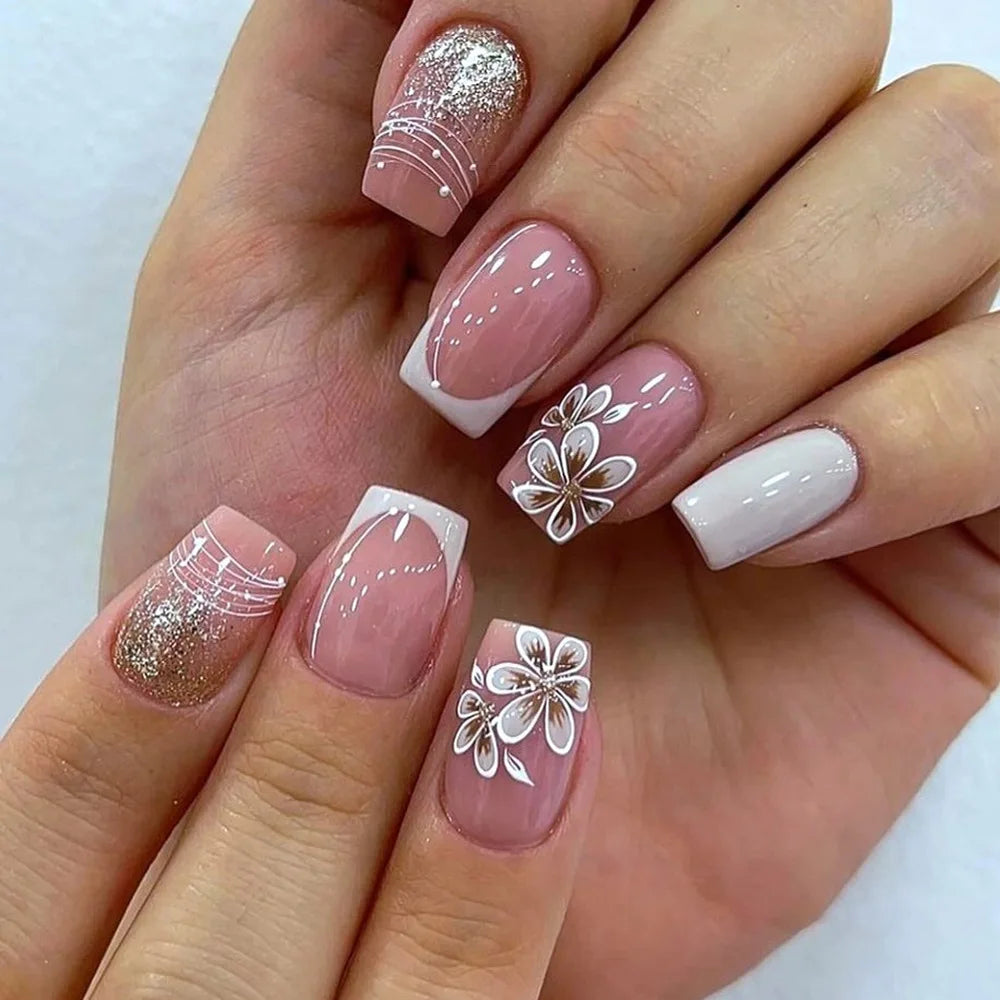 24Pcs Yellow Simple False Nails Short Coffin Art Artificial with French Design Wearable Fake Nails Full Cover Press on Nail Tips